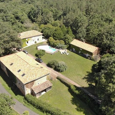 Gîte 4 personnes situé aux portes du Périgord Saint-Adjutory Exterior foto